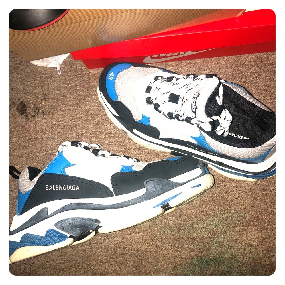 Balenciaga size 9